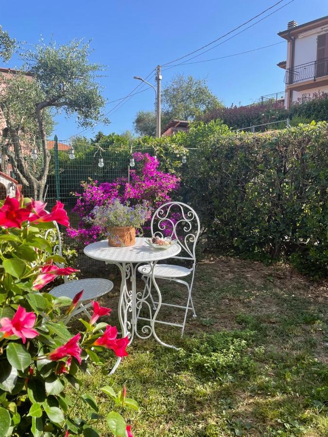 Annali Casa Vacanze - Shabby Style Nella Natura La Spezia Exterior foto
